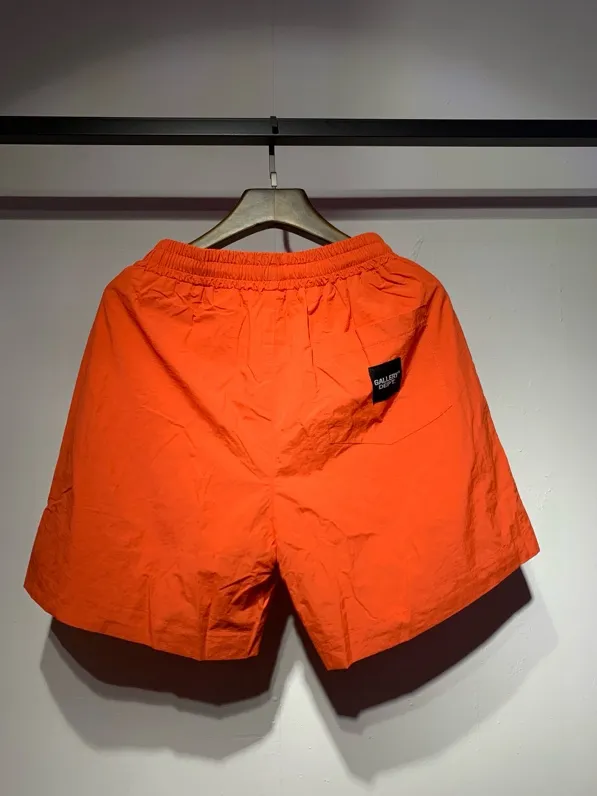Model 702 P150 quick-drying windbreaker shorts Gallery Dept real shot black, military green, orange red. Hanging racket S. M. L. XL